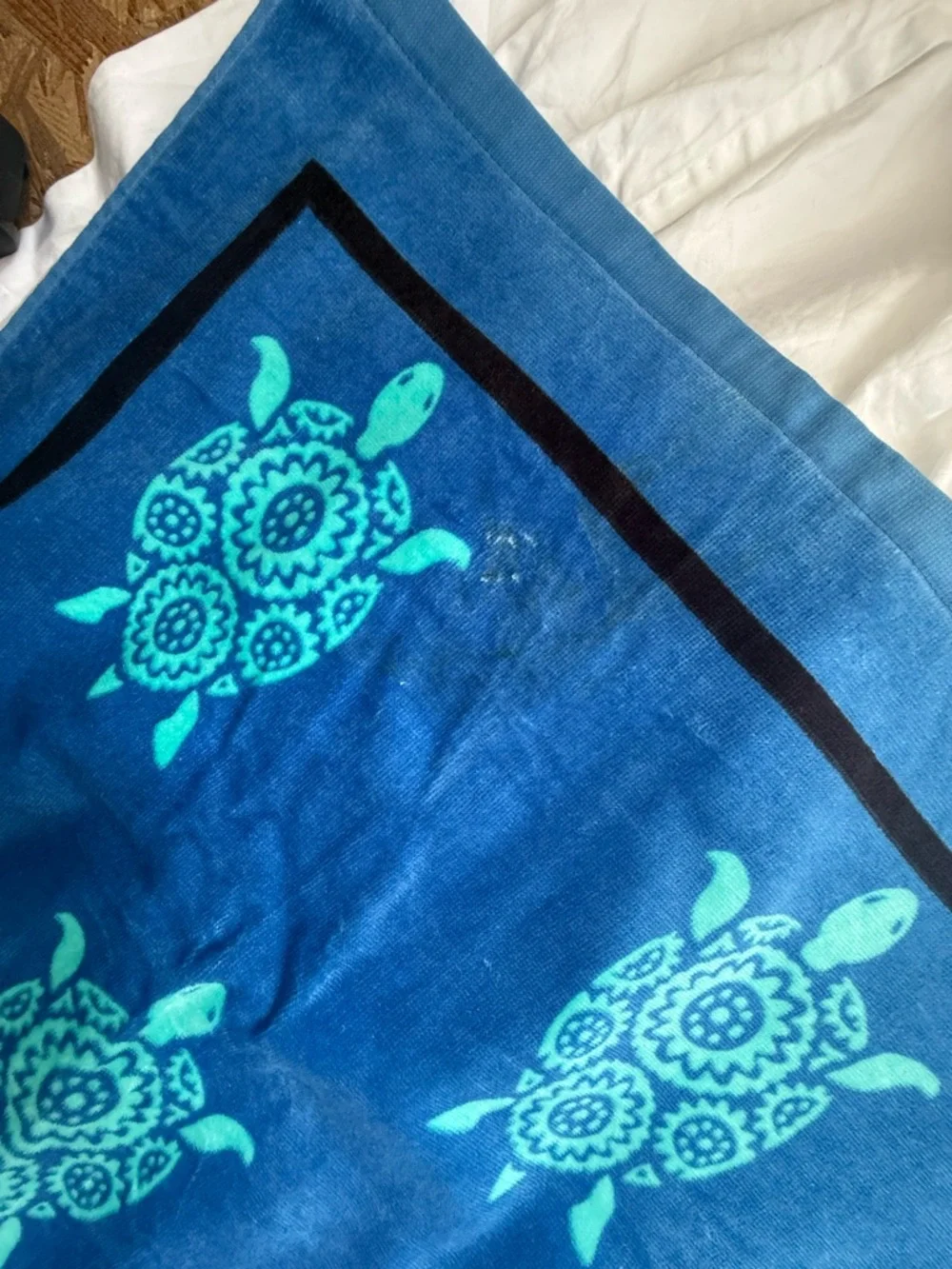 NWT Vera Bradley Marine Turtles Beach Towel Retired Pattern